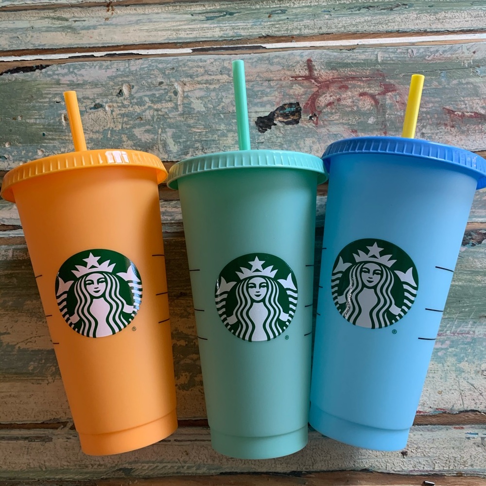 Starbucks color changing cups